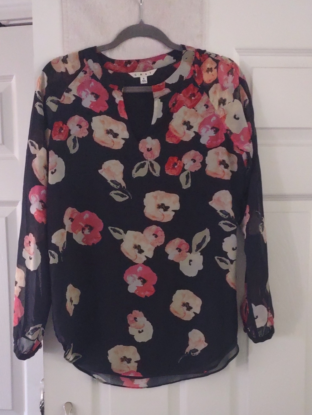 CAbi floral chiffon blouse Fully Lined Size Small Black with Pink & Cream blooms